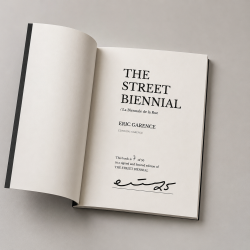 Book "The Street Biennial - La Biennale de la rue" by Eric Garence